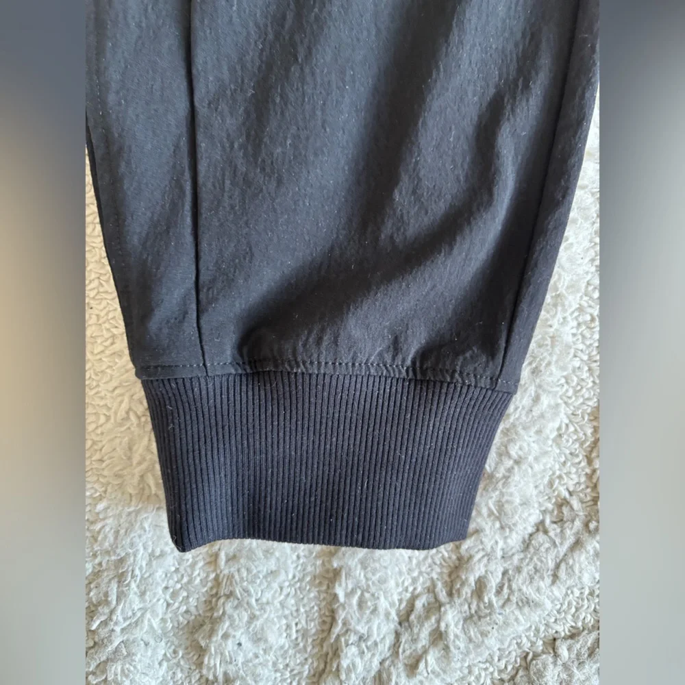 ALO Yoga Co-Op Joggers / Track Pants - Picture 8 of 10